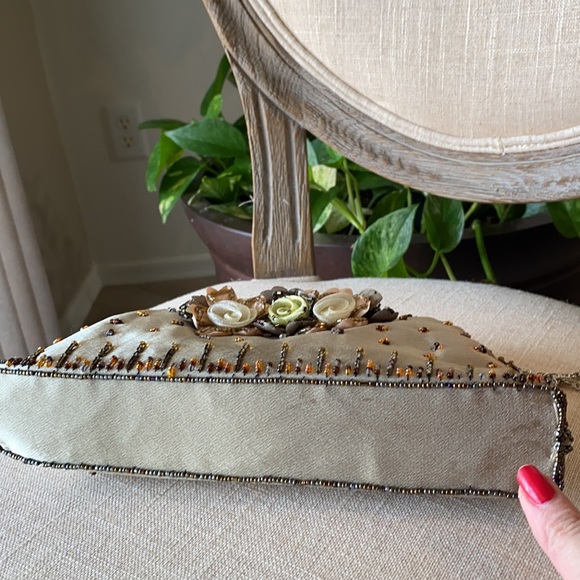 Vintage Clutch - Purse. - Picture 6 of 9